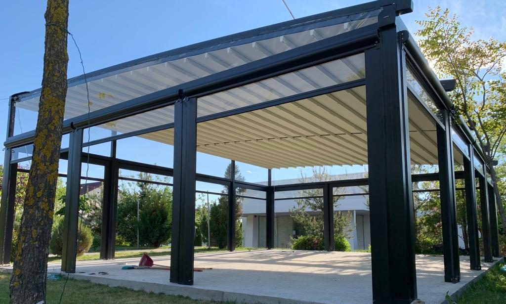 Pergolă Retractabilă Standard — Imaginea 1 din 21